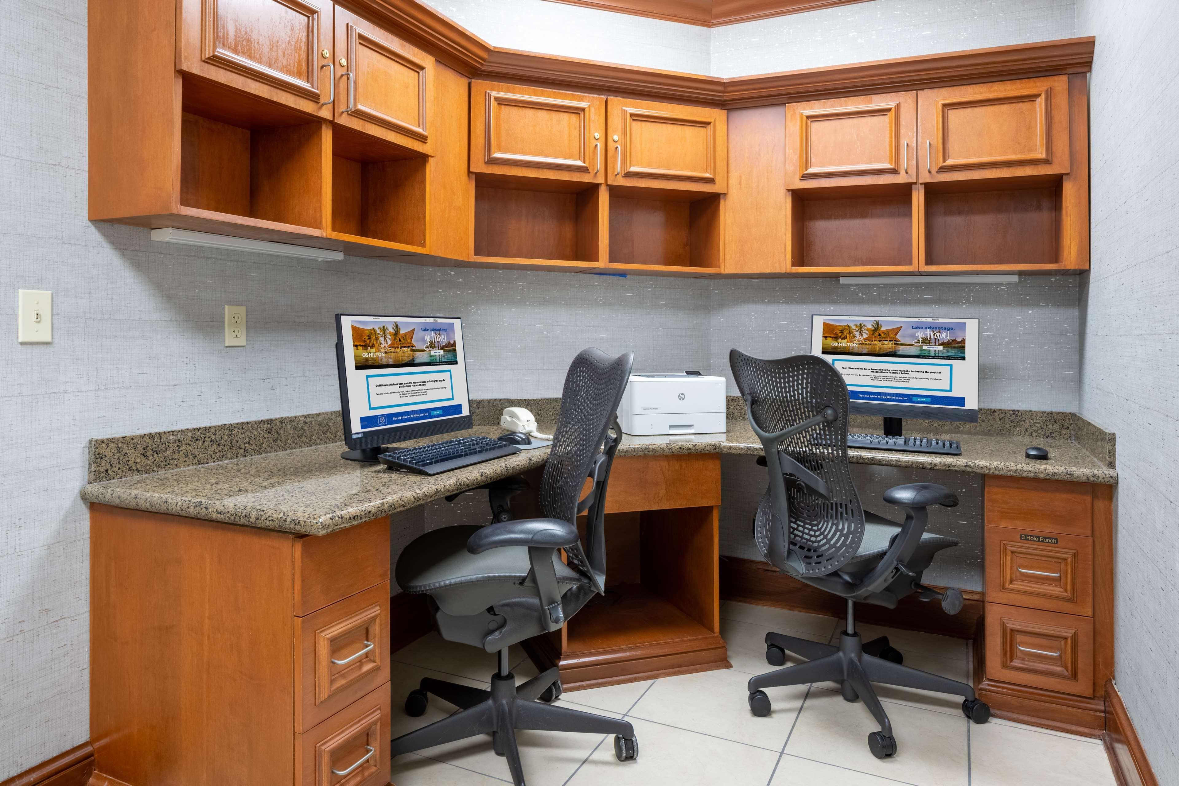 Hilton Garden Inn Mystic/Groton Bagian luar foto