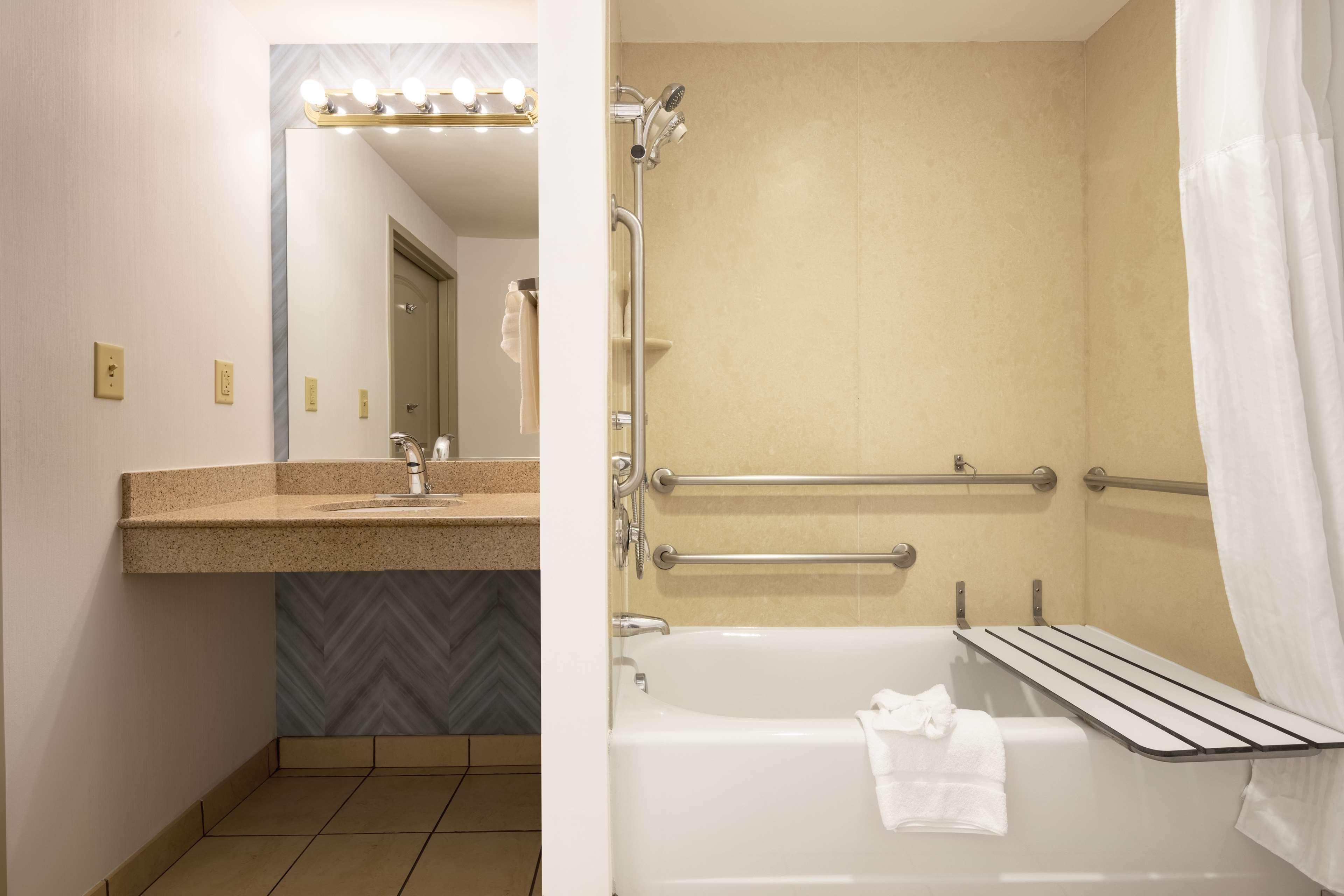 Hilton Garden Inn Mystic/Groton Bagian luar foto