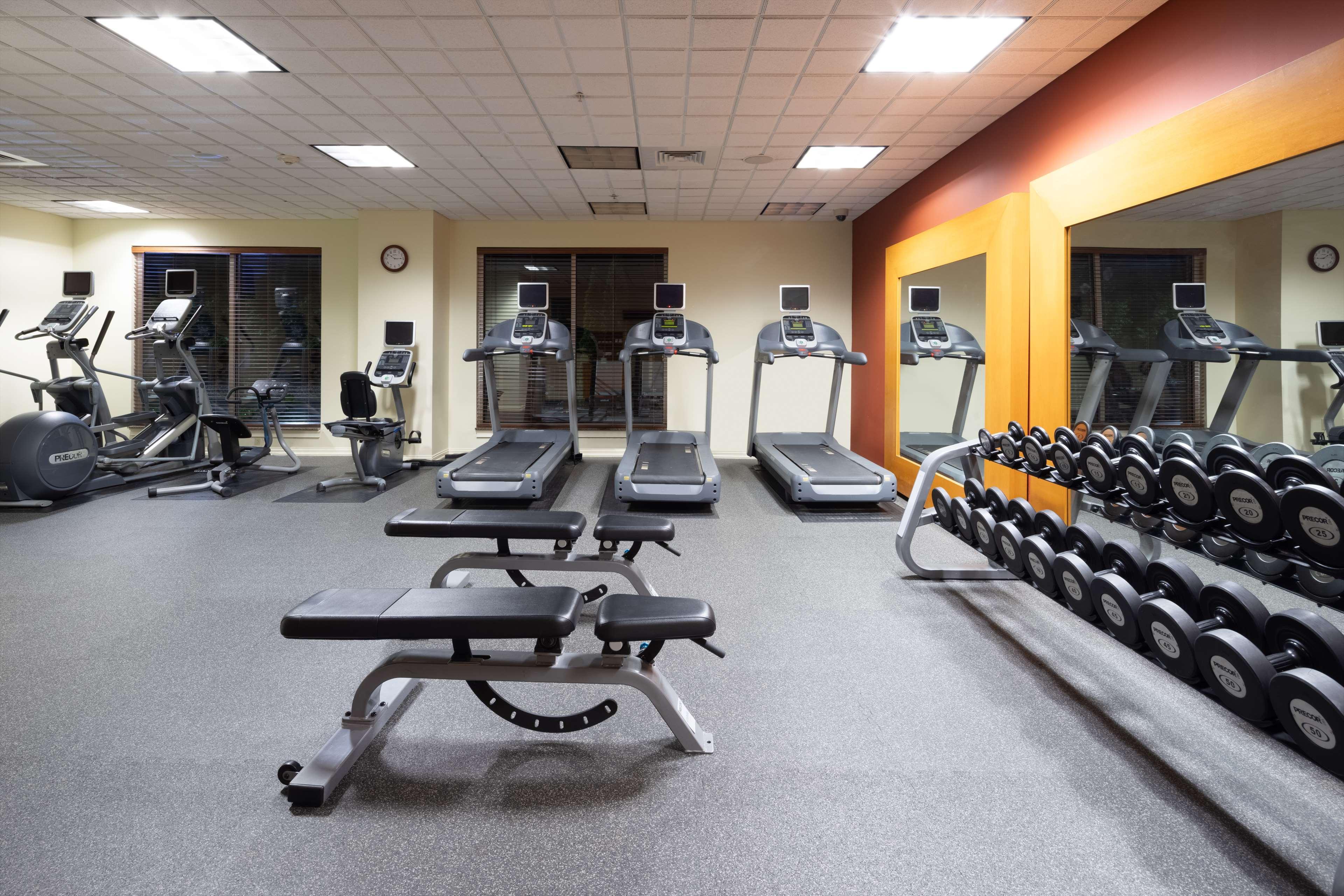 Hilton Garden Inn Mystic/Groton Bagian luar foto