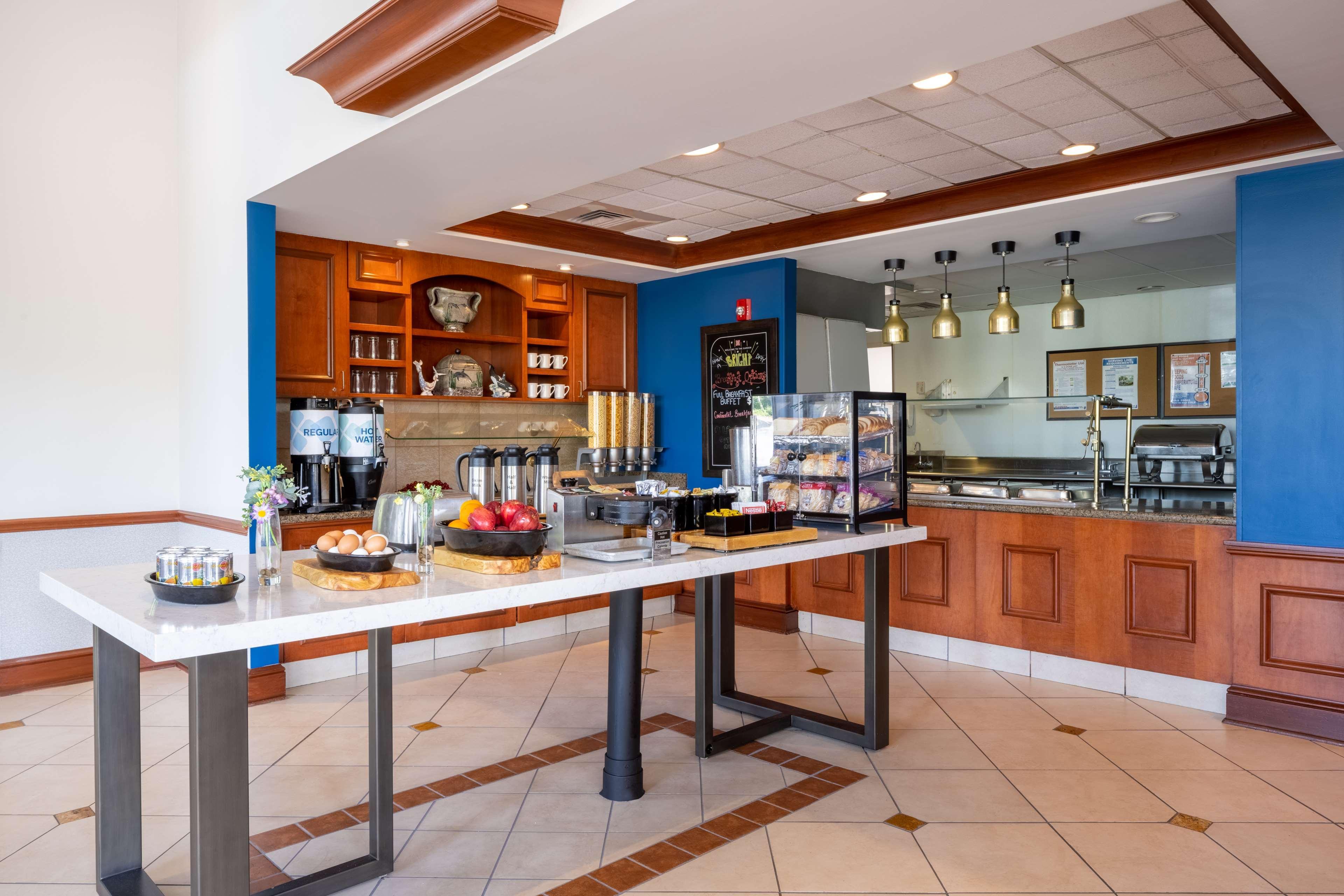 Hilton Garden Inn Mystic/Groton Bagian luar foto